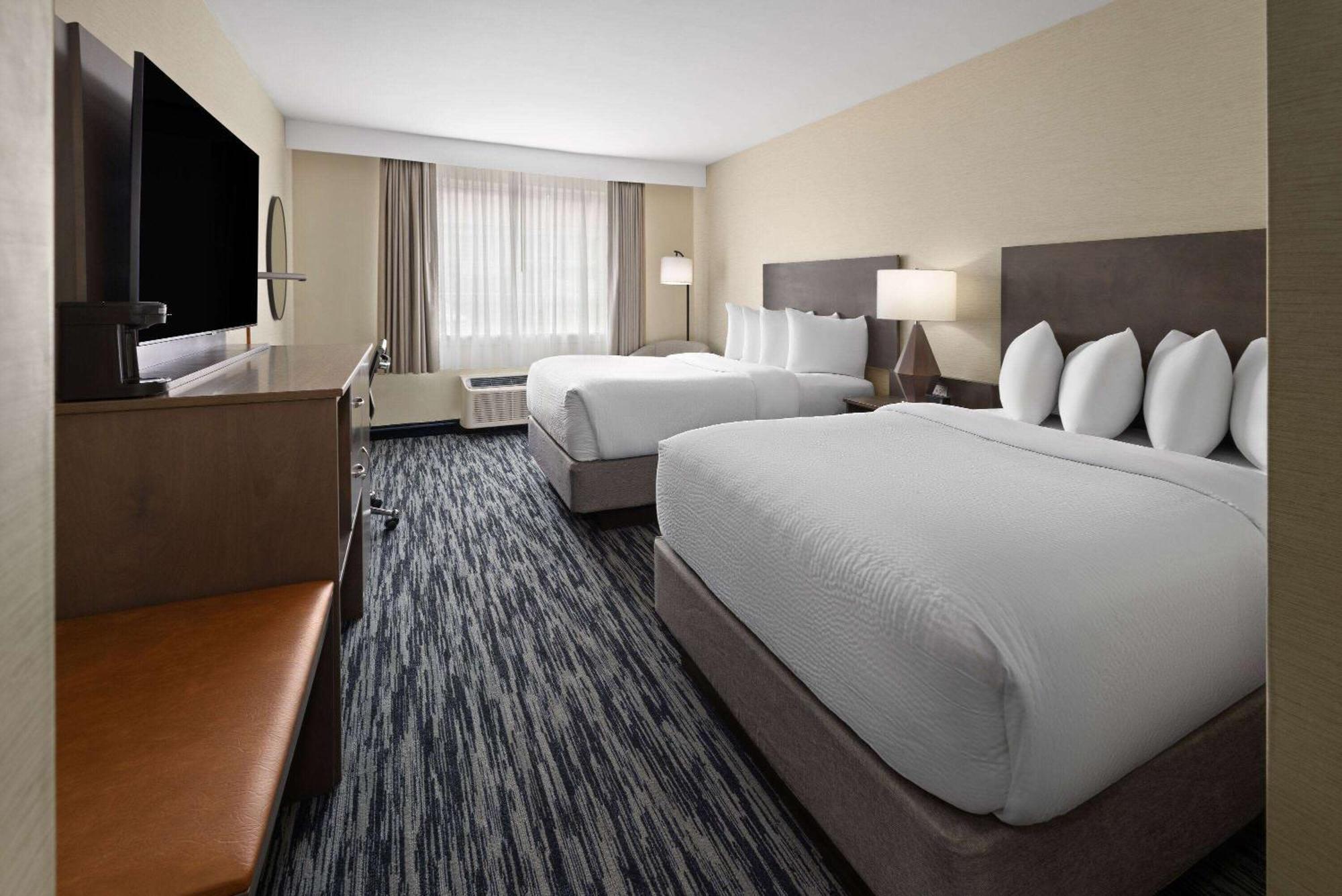 Penn Harris Hotel Harrisburg, Trademark By Wyndham 외부 사진