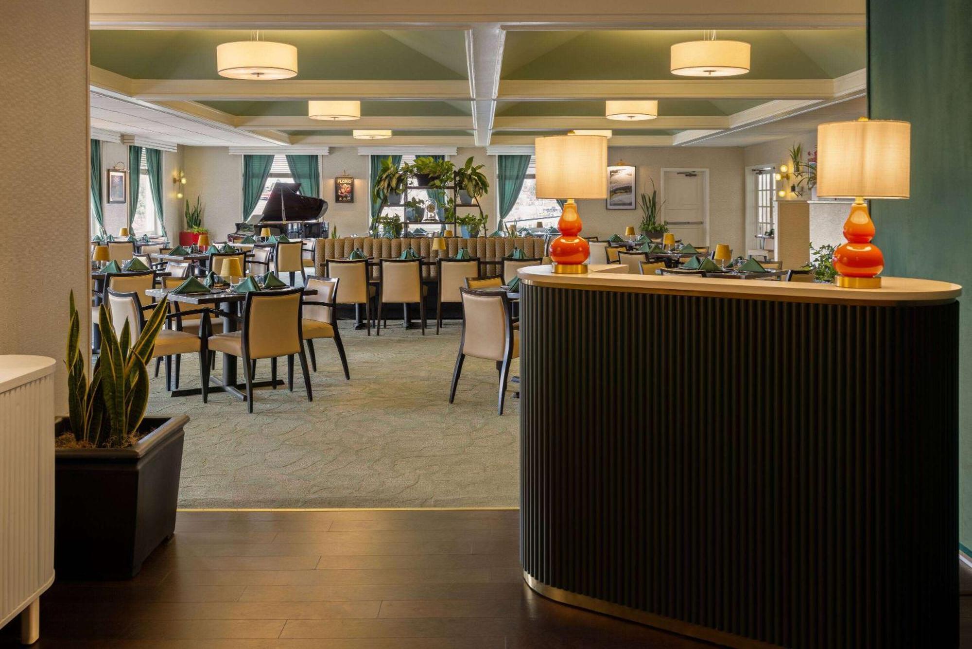 Penn Harris Hotel Harrisburg, Trademark By Wyndham 외부 사진