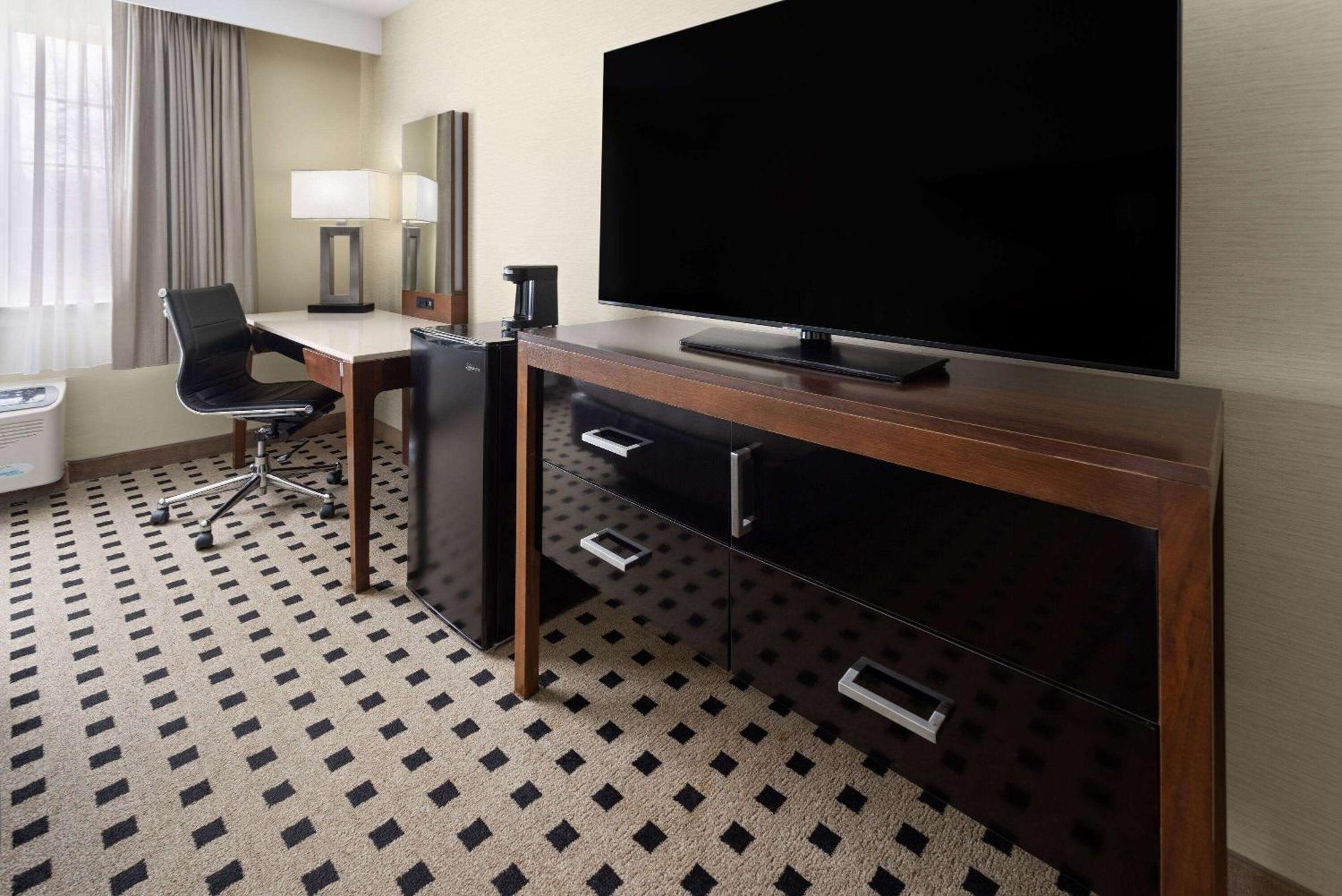 Penn Harris Hotel Harrisburg, Trademark By Wyndham 외부 사진